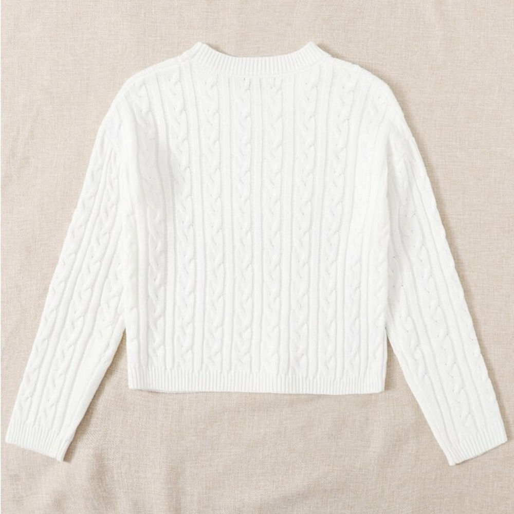 Hollister cable knit white sweater size s